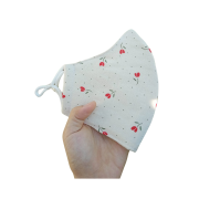 Khẩu trang cho bé với lớp vải êm ái dễ chịu